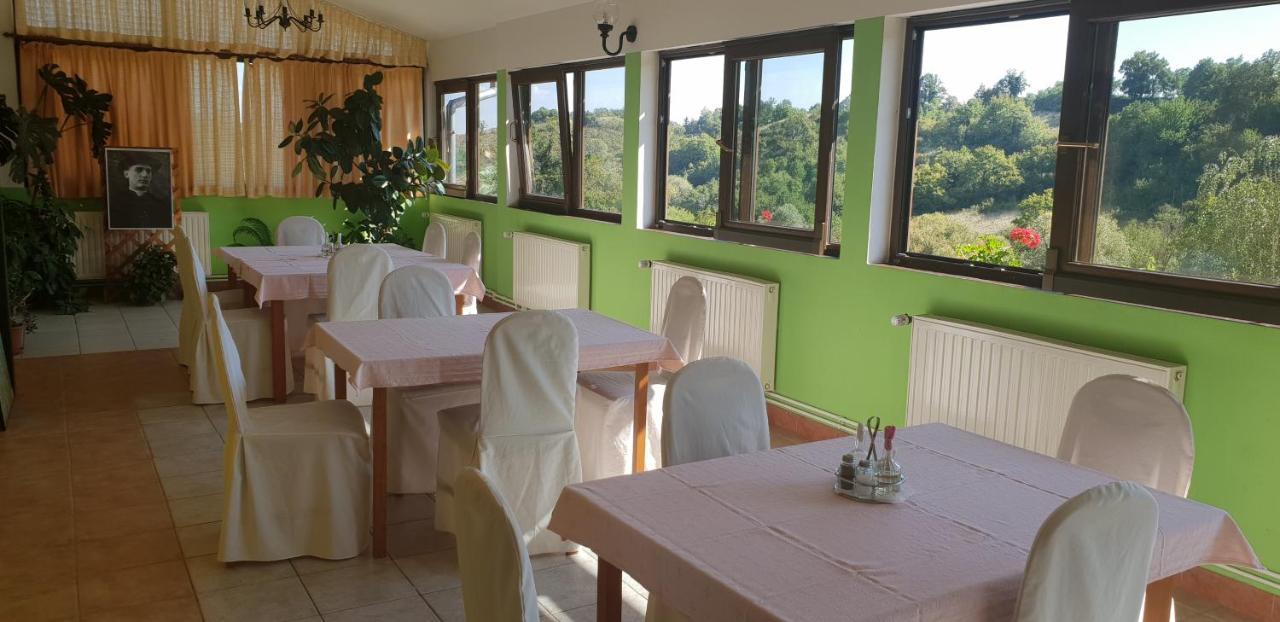 Klet Jana Bed & Breakfast Jastrebarsko Exterior photo